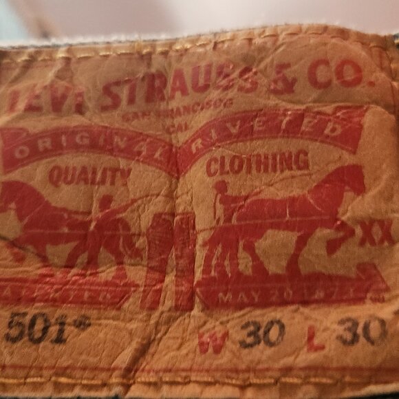 Levi's 501's - Picture 4 of 8